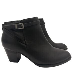 Vionic Women's Black Leather Upton Ankle Casual Booties Size 6